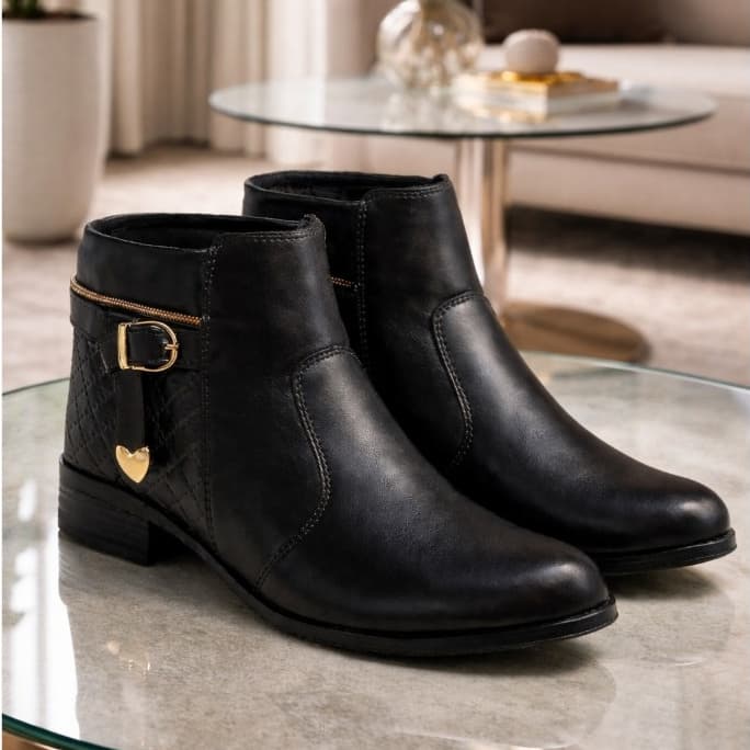 Bota Cano Curto Feminina Couro moda confortável e macia