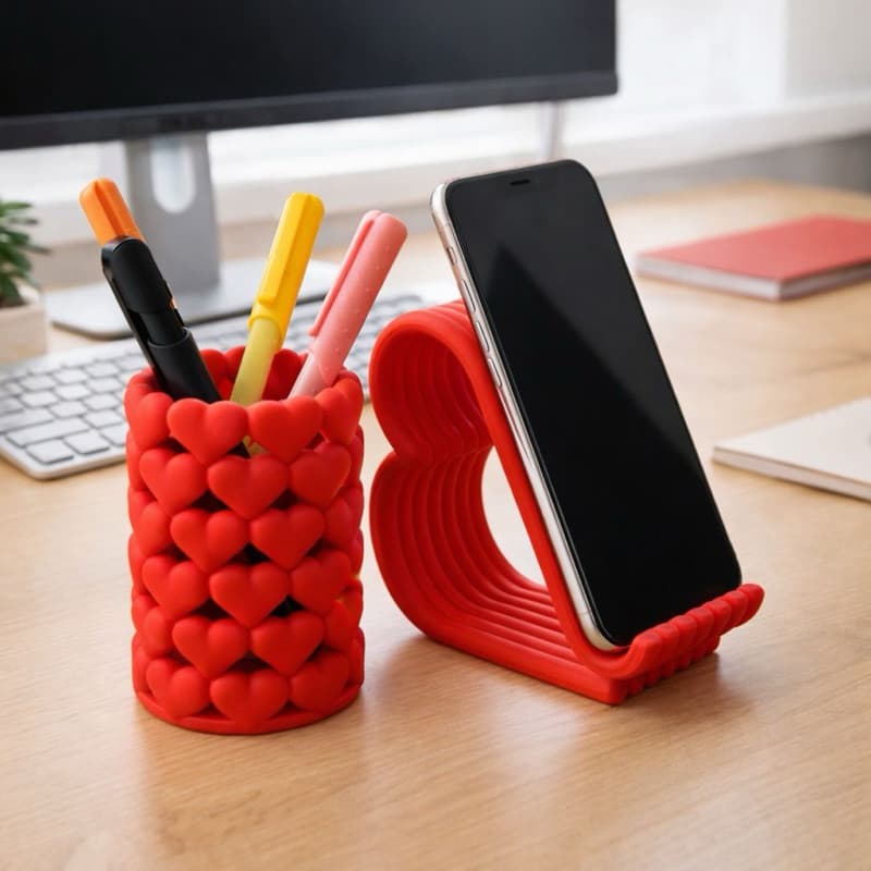 Kit Porta Caneta e Suporte Celular Coração Rosa | Organizador de Mesa Decorativo | Presente Criativo Dia das Mães