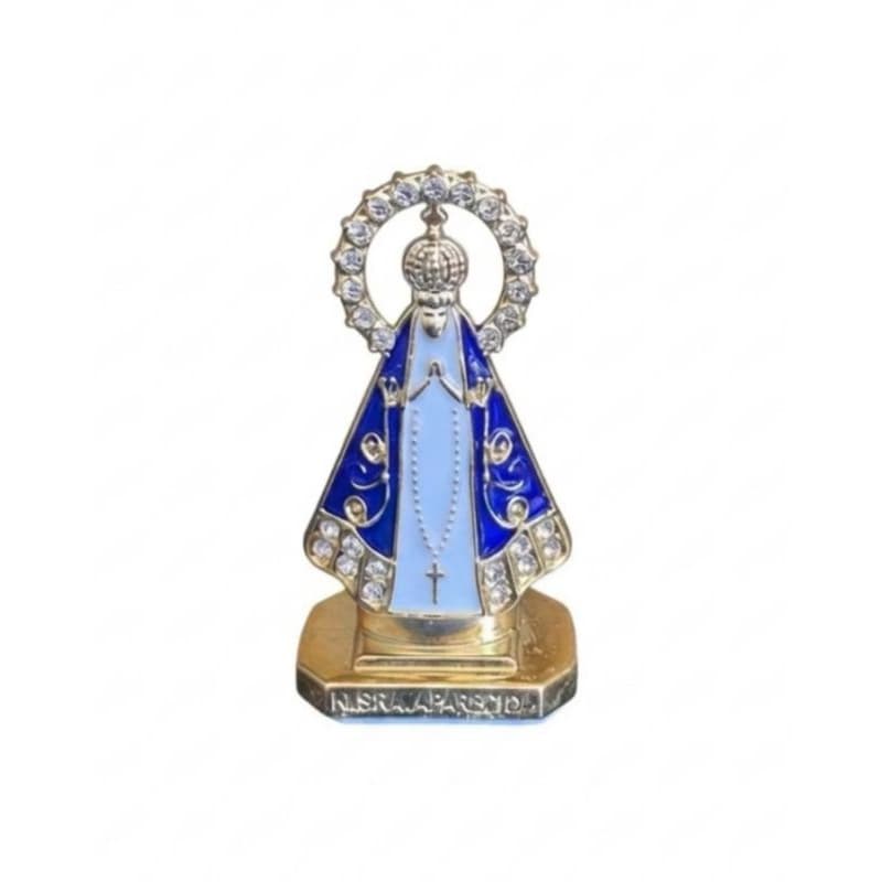 Nossa Senhora Aparecida para Carro 5cm – Proteção, Fé e Elegância no Painel | Amuleto Religioso com Detalhes em Strass
