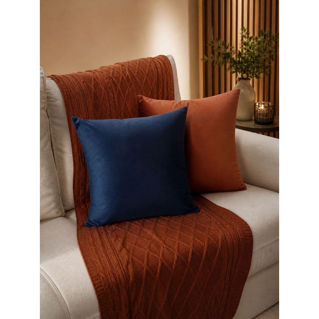 Kit 2 Capas de Almofada Luxo Suede Premium Tamanho 45x45 Com Zíper Invisível Conforto e Sofisticação