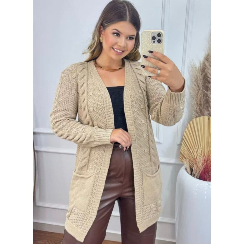 Cardigan Feminino Alongado com Bolsos | Casaco Tricô Inverno Quentinho em Fio Poliéster