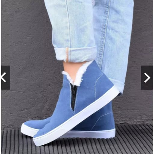 Bota com Pelo Super Confortavel Botinha Cano Baixo