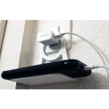 Suporte para celular de Tomada