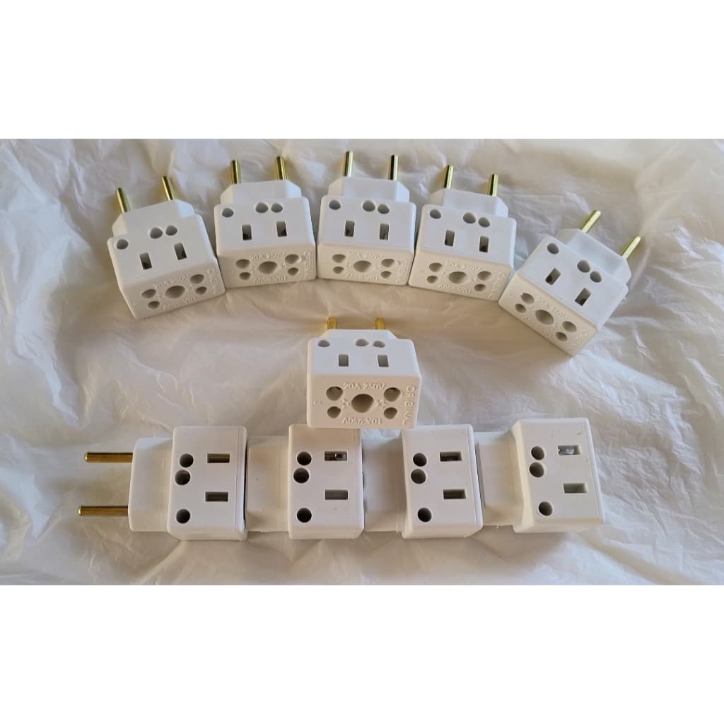 Adaptador de Tomada Bob Multiuso 10A/20A Bivolt