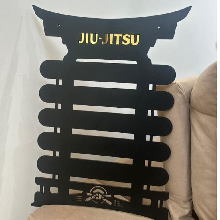 Porta Faixas Jiu Jitsu Judô Karate Luta Suporte Luta MDF Linhas