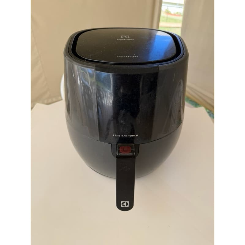 Fritadeira Elétrica Air Fryer Electrolux (usada)
