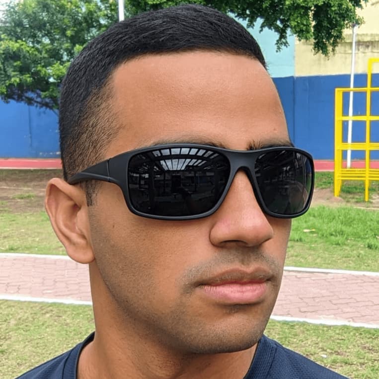 Óculos de Sol Masculino Preto Fosco Proteção UV400 Praia Piscina ENVIO IMEDIATO