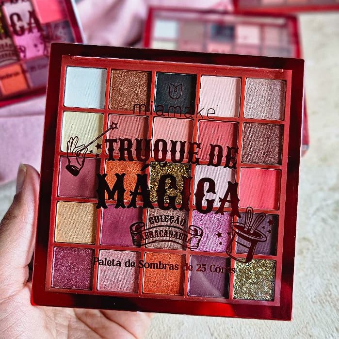 Paleta de Sombras Truque de Mágica Mia Make 25 Cores Alta Pigmentação Acabamentos Matte e Cintilante