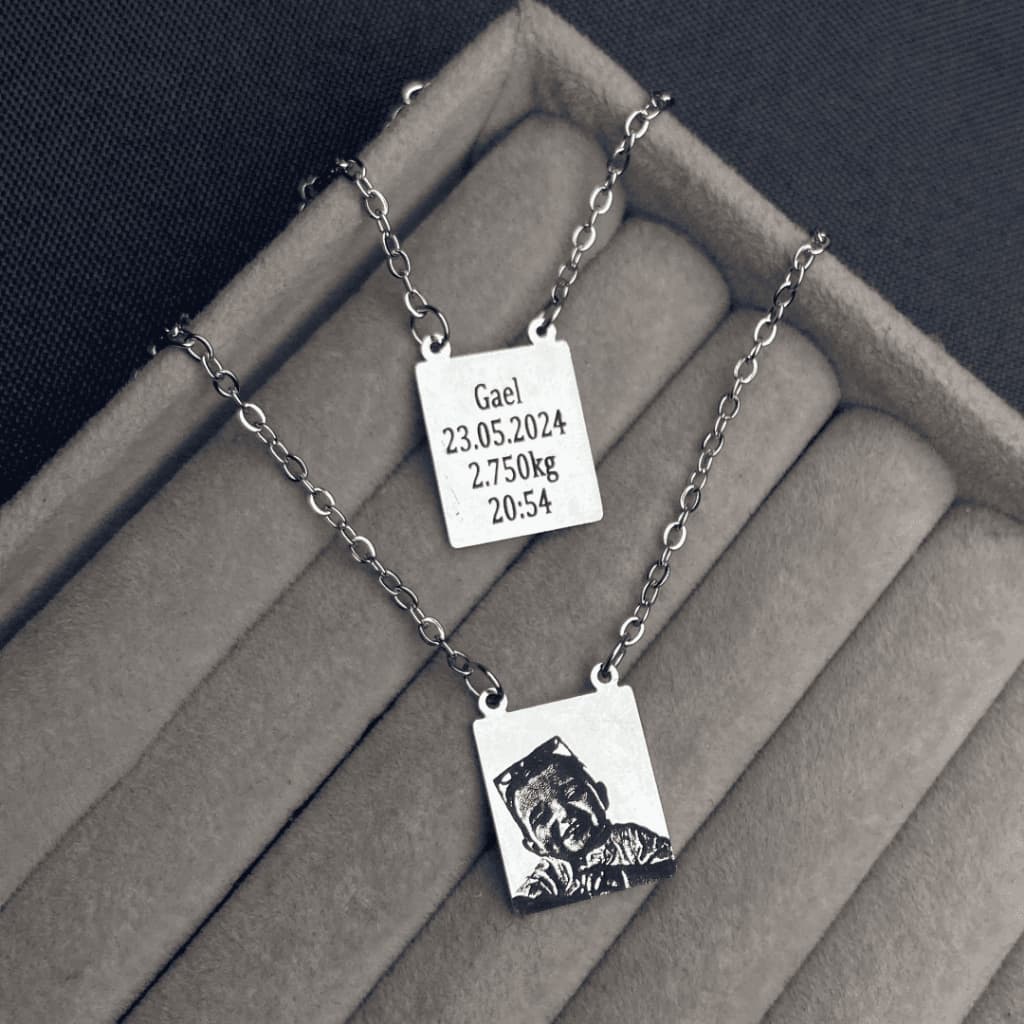 Escapulário Aço inoxidável Personalizado Foto Frase Nome Gravação a Laser Presente Namorada Mãe Casal