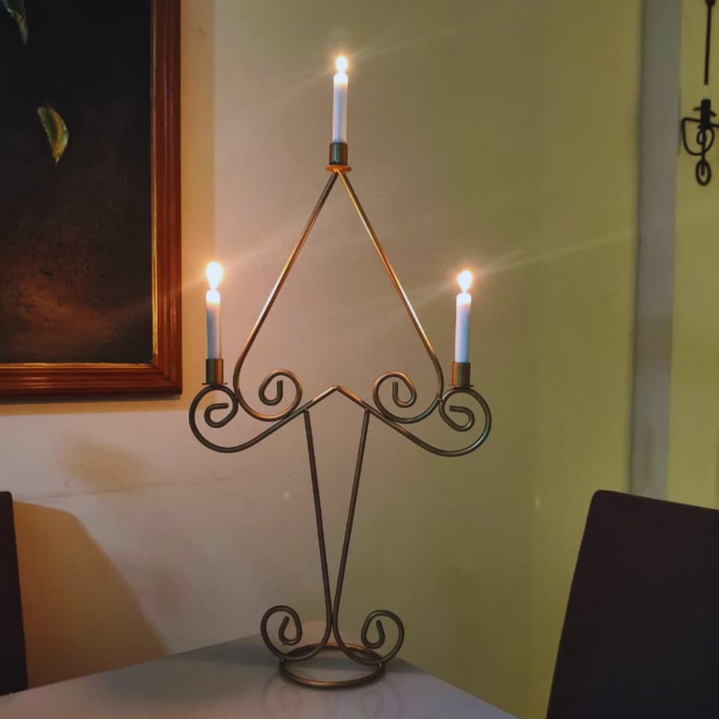Candelabro Ás De Espadas Em Ferro 3 Velas Decoração Medieval Premium 60cm