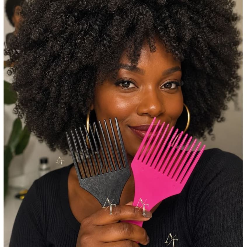 Pente Garfo Afro Rosa ou Preto Volume Black Power Crespo Cacheados Plástico Unissex
