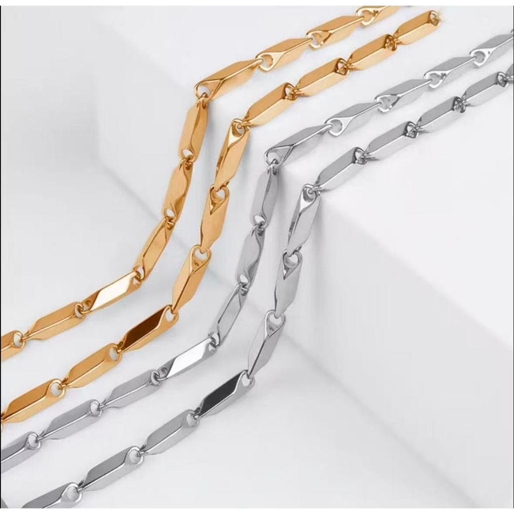 Corrente Masculina fininha 60cm Aço Inox Prata Dourado De 2.5mm polida brilhante não escurece não enferruja