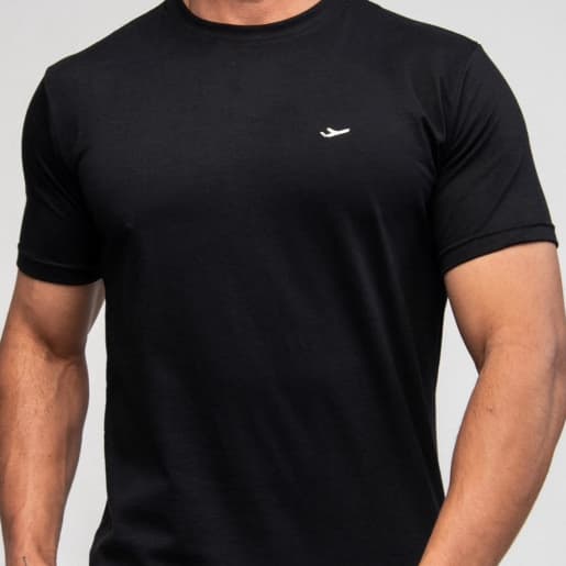 Camiseta Masculina Básica DTF No Peito Slim Camisa Fit - Malha 30.1 100% Algodão