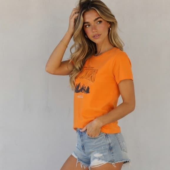 T-shirt Feminina 100% Algodão Peruano Blusa Camiseta Estampa Rockies Camisa Manga Curta Casual Conforto Alta Qualidade