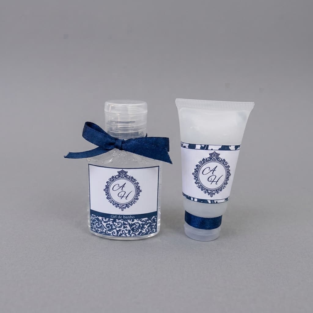 Kit Lembrança Presente Padrinhos Gel Pós Barba + Creme Barbeador Ou/E Madrinha Hidratante + Sabonetes Sem Caixa