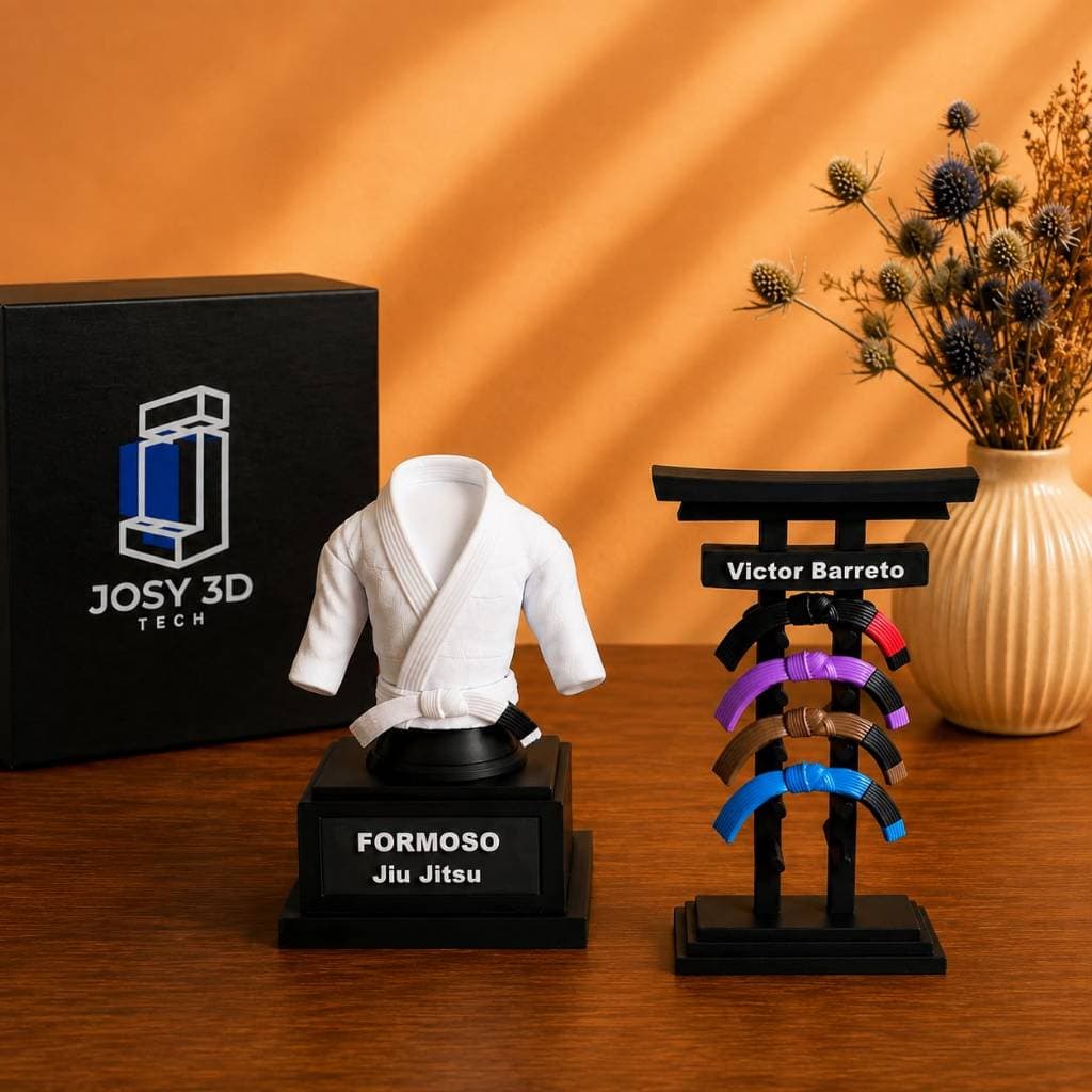 Kimono Jiu Jitsu Personalizado com nome , + o expositor de faixas
