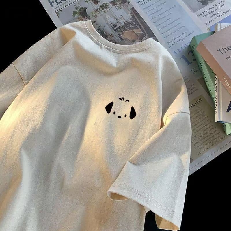 Camiseta Feminina Estampa Logo Cachorro Peito Preto Branco Casual
