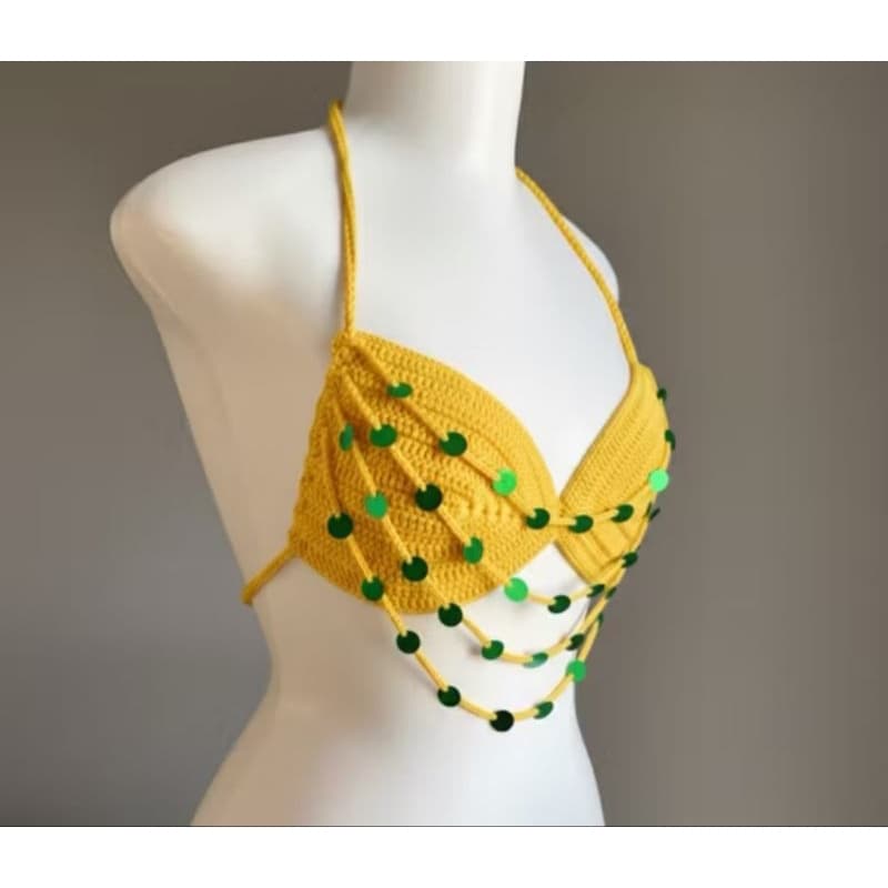 top cropped em crochê com bordado em paetes