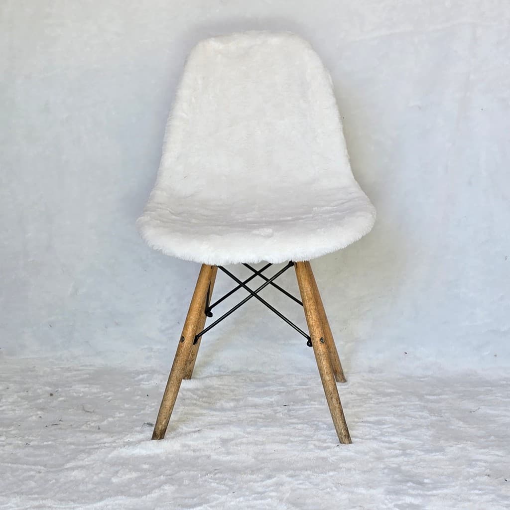 Capa Cadeira Pelúcia Pelo Baixo Charles Eames Eiffel Botonê
