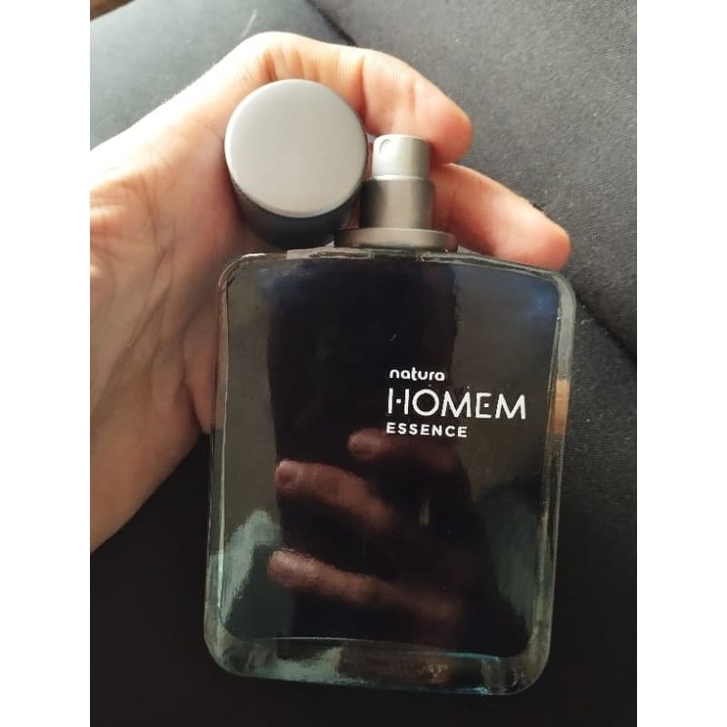 Perfume Masculino Natura Homem Essence Deo Parfum com Fragrância Amadeirada 25ml