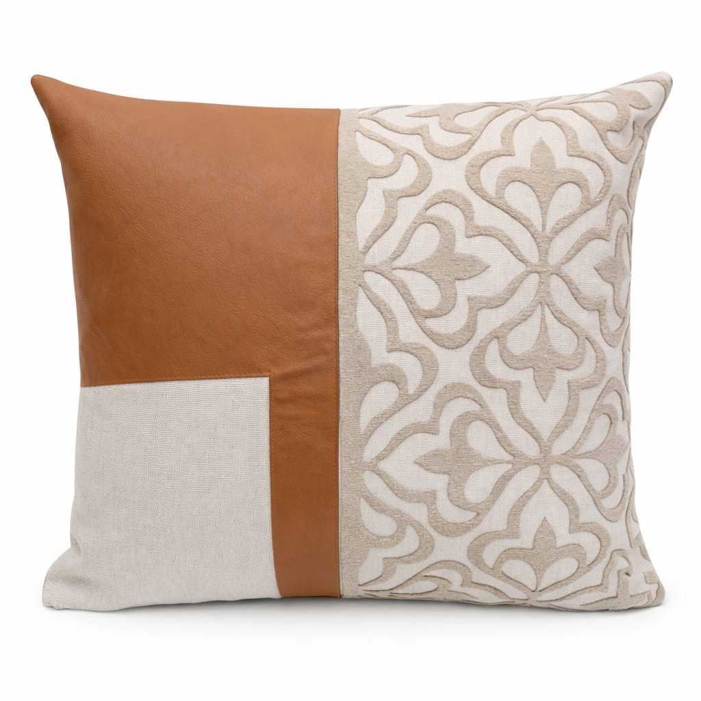 Capa de Almofada 45x45cm Linho Aplicação em Couro T + Bouclê cru Aplicado 02