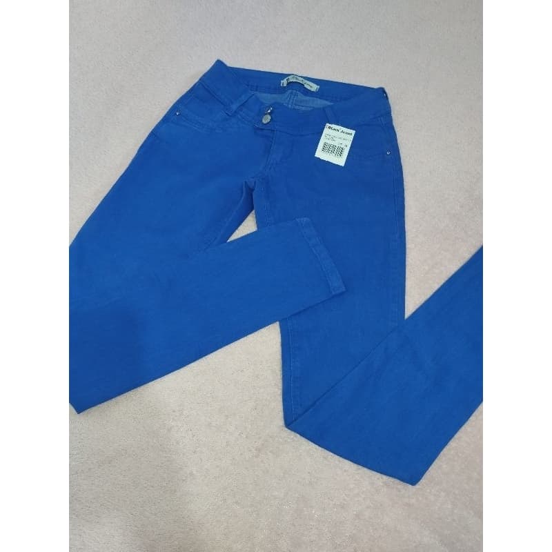 Calça jeans feminina, Veste 34.