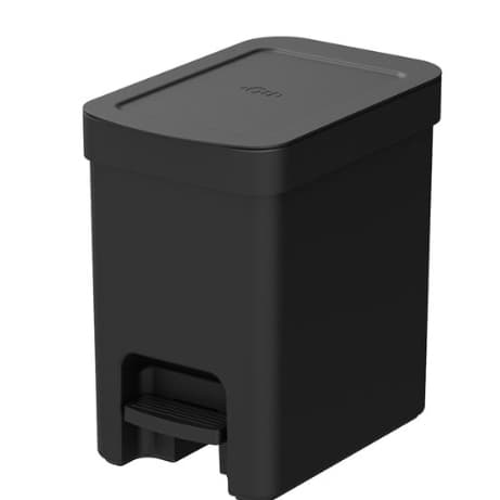Lixeira Pedal Trium 6L Fechada Sistema Anel Vedação  para prender a sacola, Design Compacto e Higiênico
