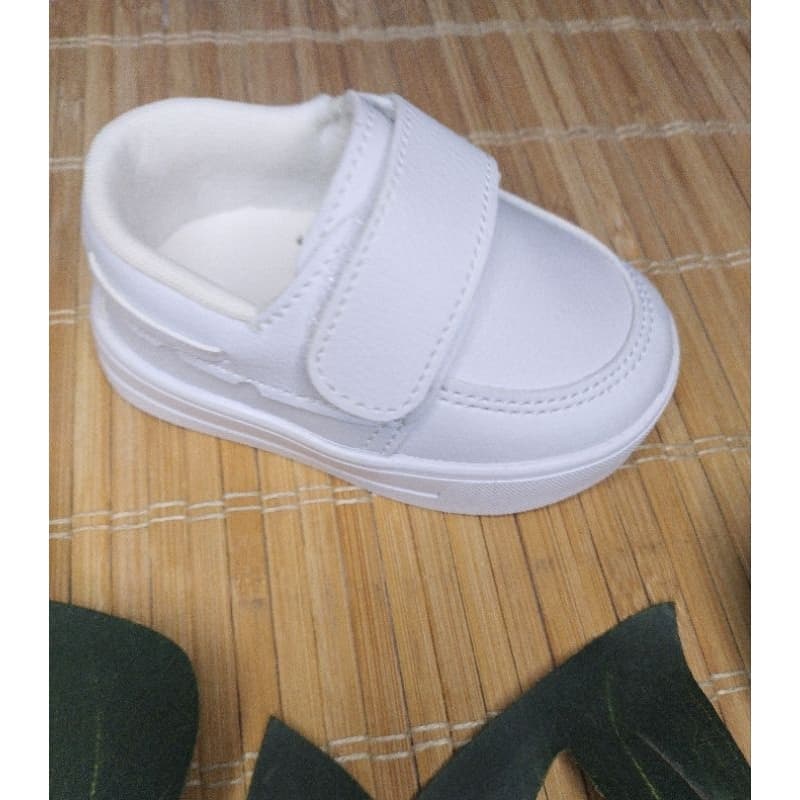 Mocassim bebê menino batizado branco 16 ao 22 calça fácil sapatinho infantil calçado criança sapato