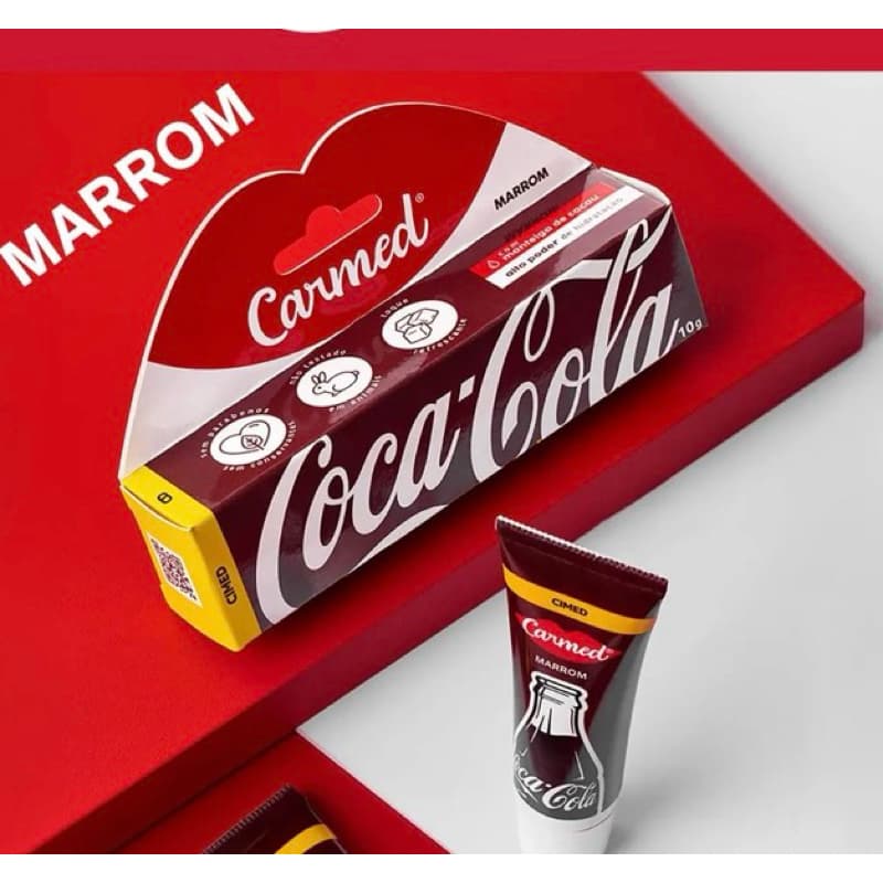 Hidratante Labial Carmed Coca Cola Marrom 10g