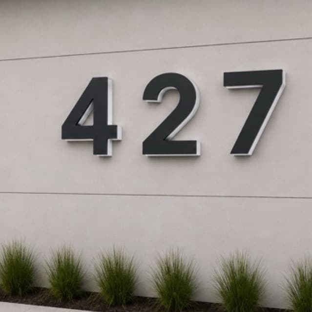 Número Residencial Grandes Fachadas 30cmPreto Fosco ACM + PVC Expandido – Alto Relevo Premium