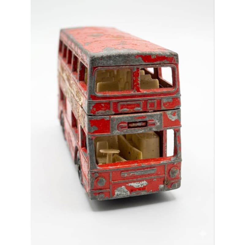 Miniatura Ônibus Double Decker Inglês Vintage – Relíquia Matchbox/Lesney Anos 70 (Item de Coleção Raro)