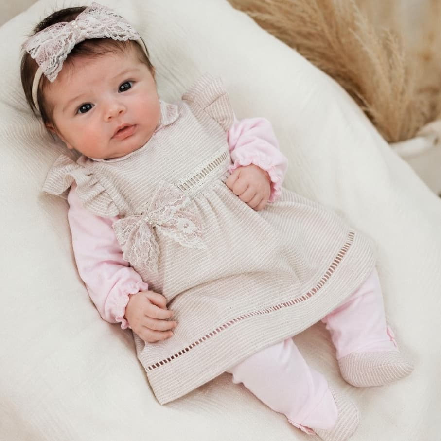 Macacão Vestido Bebê Menina com Renda E laço de Cabelo - Modelo Maitê