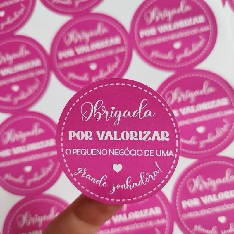 ETIQUETA ADESIVA PERSONALIZADA 3x3 CM – À PROVA D’ÁGUA