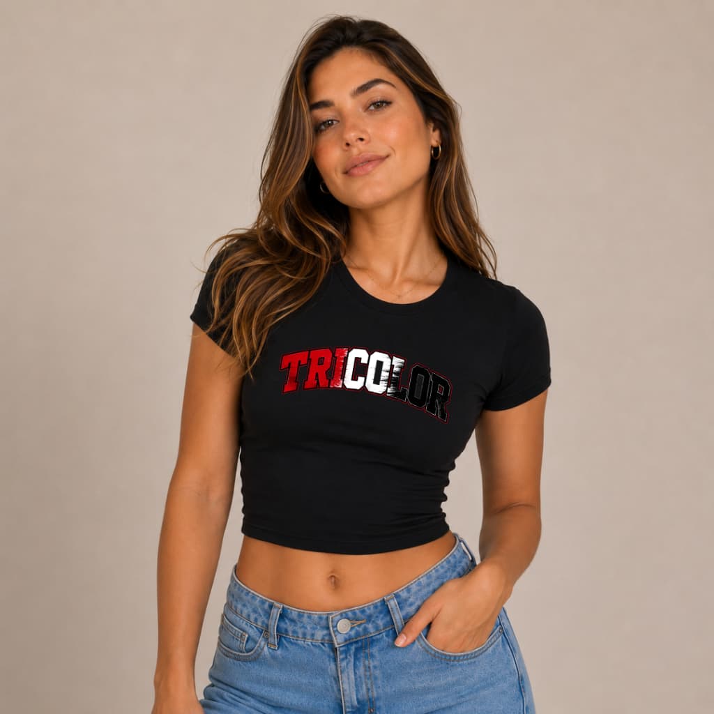 Blusinha Feminina Baby Tee Esportiva TRICOLOR DIFERENTE Torcida Futebol Brasileiro Qualidade E Conforto ENVIO IMEDIATO