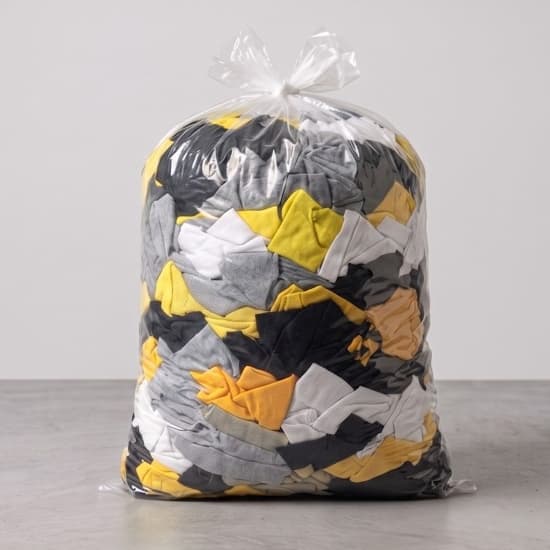 Saco de Resíduo Têxtil para Enchimento de Saco de Box e Artesanato ( Comprar 1 de Cada Vez )