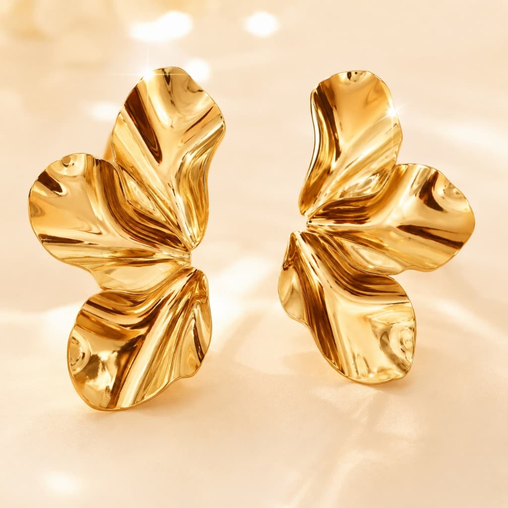 Brinco Orgânico Meia Folha Martelado Feminino Moda Blogueira Folheado Ouro 18K e Prata