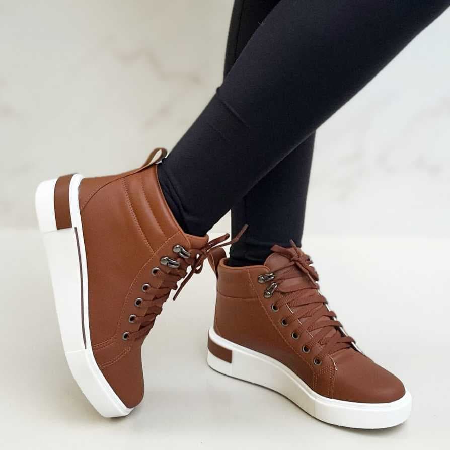 Botinha Casual Feminina Bota Cano Curto Blogueirinha Confortável Estilosa