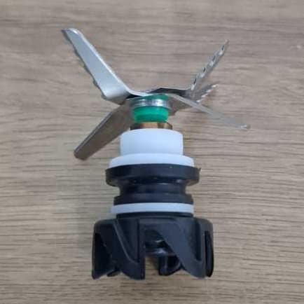 Lâmina + Arraste Copo Liquidificador britânia 6 Facas SOMENTE BLQ1300P/BLQ1300V (LEIA A DESCRIÇÃO)