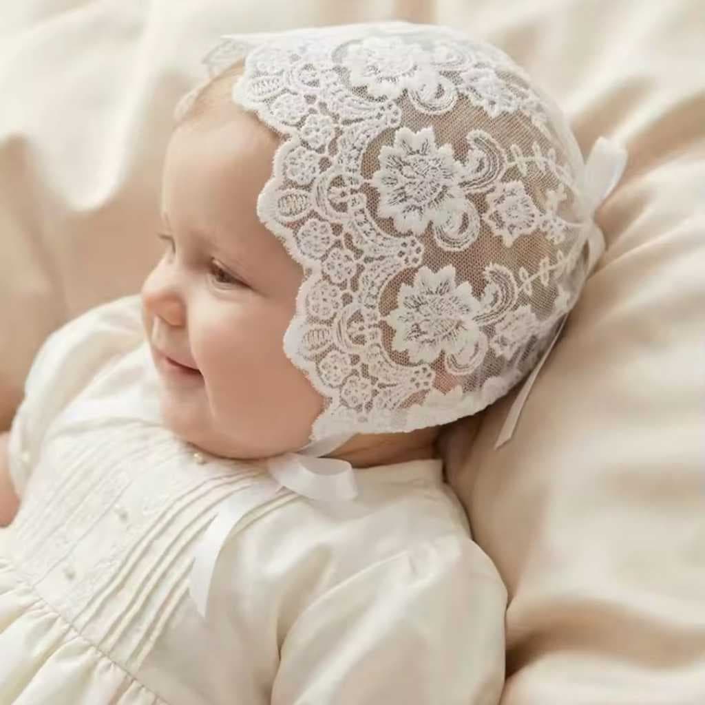 Touca gorro chapéu renda florida batizado branca delicada bebe recém nascido infantil
