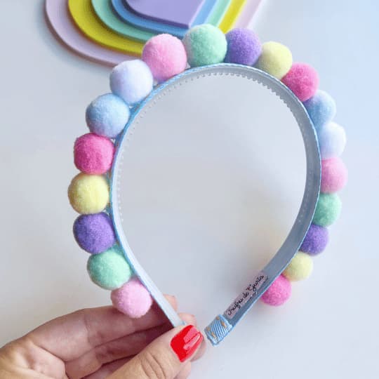 Tiara de Pompons Coloridos/Arco de Cabelo infantil Pompons/Alta Qualidade/Acessório Infantil