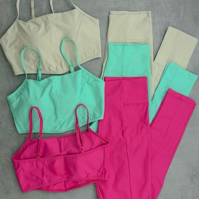 Conjunto Feminino Fitness Calca Legging Top Corsert Academia Poliamida Blackout