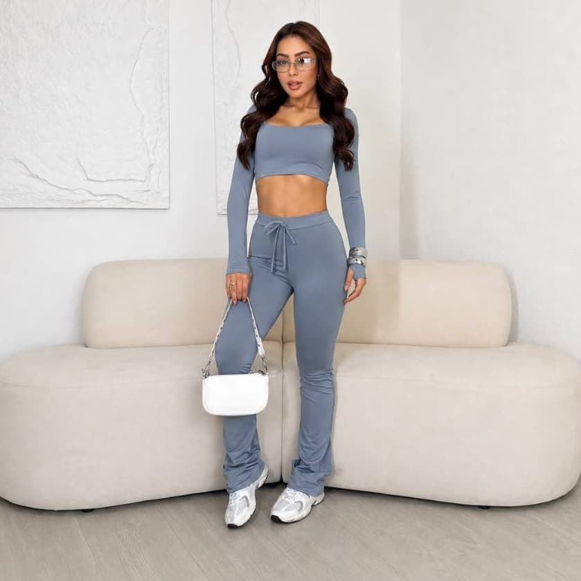 Conjunto Feminino Suplex Premium Calça Flare Cintura Alta Cropped Manga Longa com Dedeira Zero Transparência