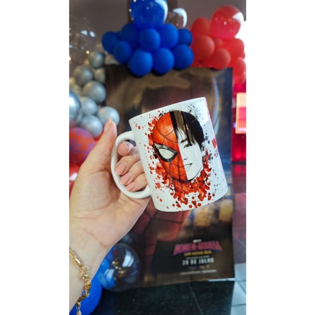 Caneca BTS Versão Friends – Presente para Fãs de K-Pop