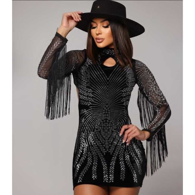 Vestido Manga Longa com Franja Veludo Cristal Com Pedraria e Bojo (DISPONIVEL NO PLUS SZE)