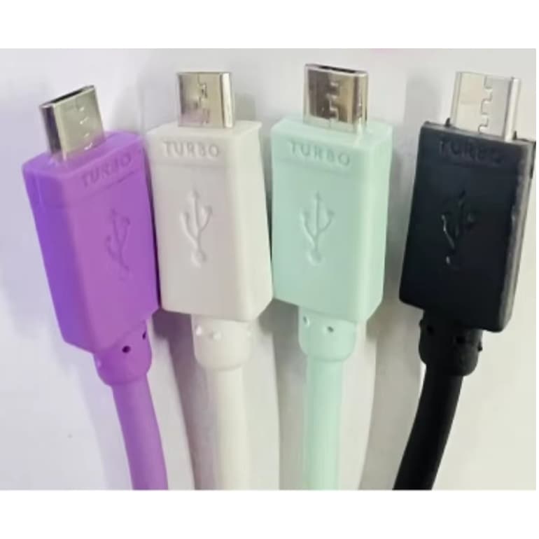 Cabo USB de Carregamento Turbo p/ Celular/Smartphone/Tablet Saída V8 3.1A
