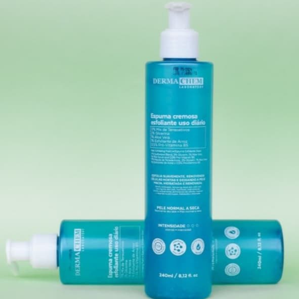 Espuma Cremosa Esfoliante Facial Derma Chem Uso Diário 240ml