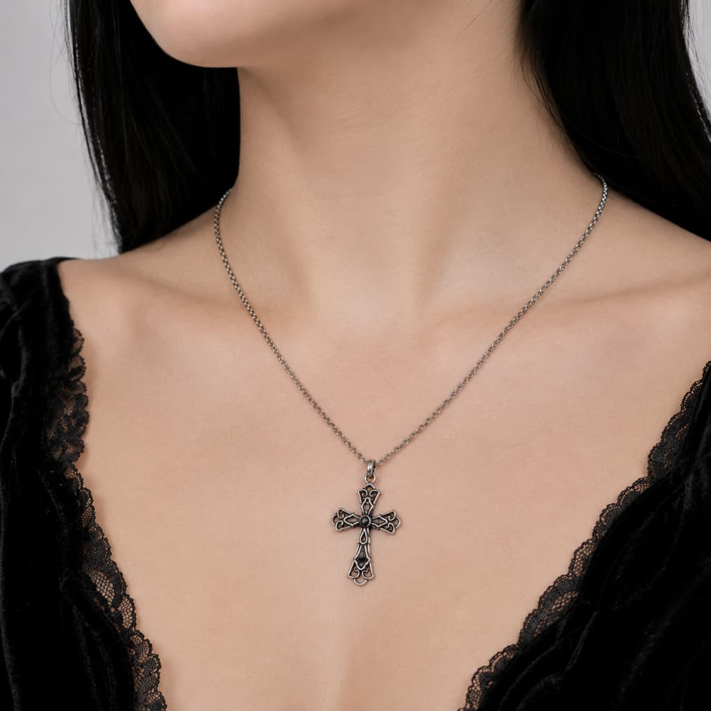 Colar Crucifixo Cruz Strass Preto Pingente Gótico Dark