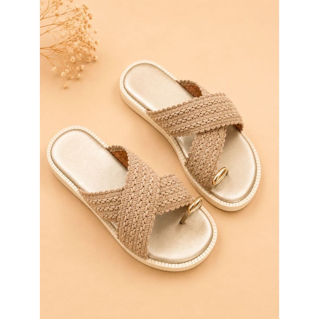 Sandália Feminina Papete Birken Flat com detalhe dourado no dedo tiras confortavel antiderrapante