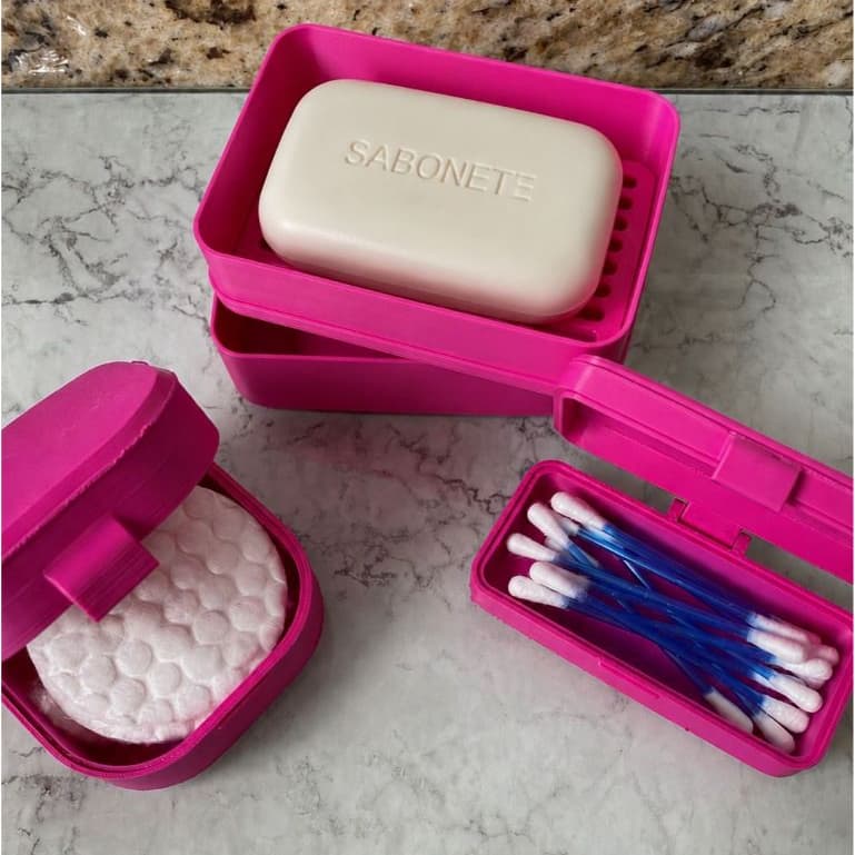 Kit Viagem Triplo 3 - Saboneteira + Porta Algodão + Porta Cotonete Organizador Hiegiene Portátil