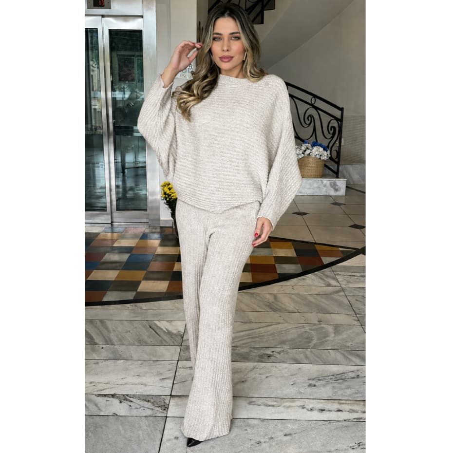 Conjunto feminino de mousse manga morcego tendência inverno 2026